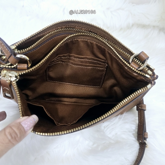 Coach signature brown crossbody with 2 zippers on top. - Picture 7 of 13